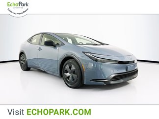 Used 2024 Toyota Prius LE image 1