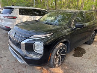 Used 2022 Mitsubishi Outlander SE image 1