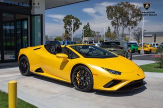 Used 2023 Lamborghini Huracan EVO image 1