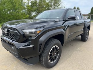 New 2025 Toyota Tacoma TRD Off-Road image 1