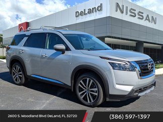New 2025 Nissan Pathfinder Platinum image 1