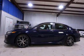 Used 2021 Toyota Camry SE w/ Convenience Package image 1