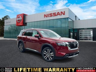 New 2025 Nissan Pathfinder Platinum image 1