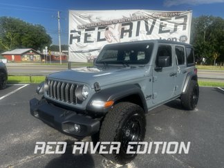 Used 2025 Jeep Wrangler Sport S image 1