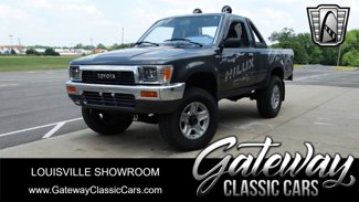 Used 1990 Toyota Pickup Deluxe image 1