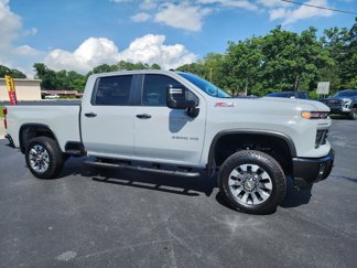 Used 2024 Chevrolet Silverado 2500 Custom w/ Custom Value Package image 1