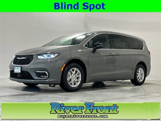 New 2025 Chrysler Pacifica Select image 1