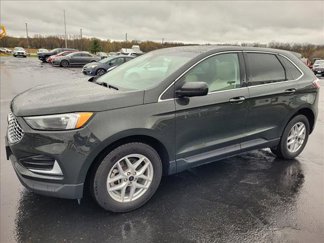 Certified 2024 Ford Edge SEL w/ Class II Trailer Tow Package image 1