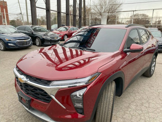 Used 2024 Chevrolet Trax LT w/ Driver Confidence Package image 1