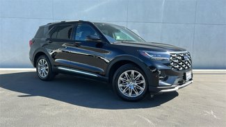 Certified 2025 Ford Explorer Platinum image 1