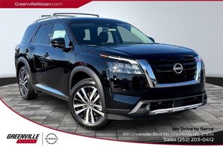 New 2025 Nissan Pathfinder Platinum image 1