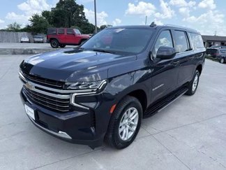 Used 2023 Chevrolet Suburban LT image 1