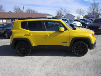 Used 2017 Jeep Renegade Altitude image 1