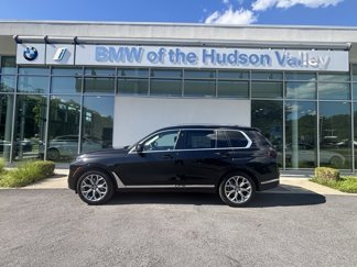 New 2026 BMW X7 xDrive40i w/ Premium Package image 1