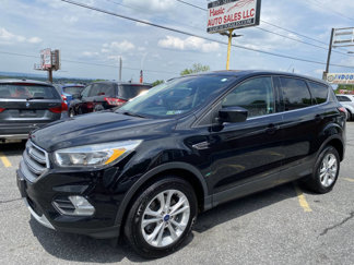 Used 2017 Ford Escape SE w/ SE Cold Weather Package image 1