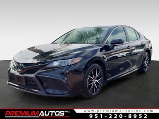Used 2024 Toyota Camry SE image 1