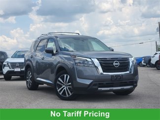 New 2025 Nissan Pathfinder Platinum image 1