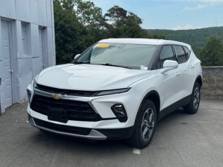 Used 2025 Chevrolet Blazer LT image 1