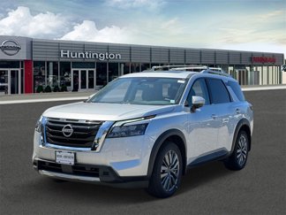 New 2025 Nissan Pathfinder SL w/ SL Premium Package image 1