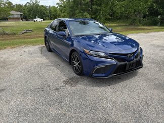 Used 2024 Toyota Camry SE image 1