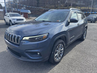Used 2019 Jeep Cherokee Latitude Plus w/ Cold Weather Group image 1