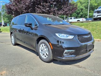 New 2025 Chrysler Pacifica Select image 1