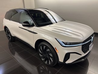 New 2025 Lincoln Nautilus Reserve w/ Jet Appearance Package image 1