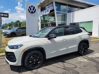New 2025 Volkswagen Tiguan SE R-Line image 1