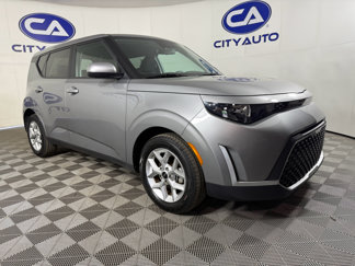 Used 2024 Kia Soul LX w/ Option Group 015 image 1