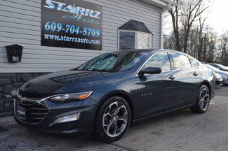 Used 2021 Chevrolet Malibu LT image 1