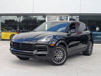 Certified 2023 Porsche Cayenne image 1