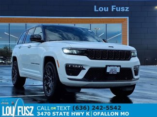 New 2025 Jeep Grand Cherokee Summit image 1