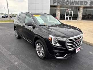 Used 2024 GMC Terrain SLT image 1