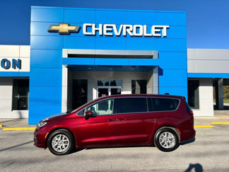 Used 2023 Chrysler Pacifica Touring-L image 1