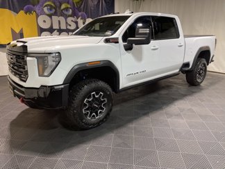 Used 2025 GMC Sierra 2500 AT4X image 1