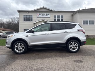 Used 2017 Ford Escape SE w/ Equipment Group 201A image 1