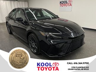 Certified 2025 Toyota Camry XSE image 1