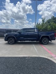 Used 2022 Toyota Tundra Limited image 1