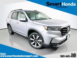 New 2025 Honda Pilot Touring image 1