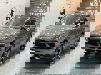 Used 2020 Porsche Cayenne S image 1