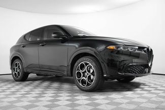 New 2025 Alfa Romeo Tonale w/ Premium Package image 1