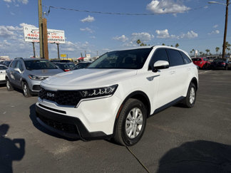 Used 2023 Kia Sorento LX image 1