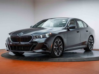 New 2026 BMW 550e xDrive image 1