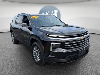 Certified 2025 Chevrolet Traverse LT image 1