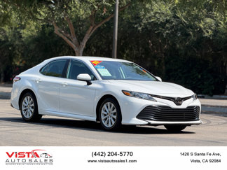 Used 2020 Toyota Camry LE image 1
