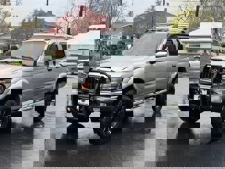 Used 2002 Toyota Tacoma PreRunner image 1