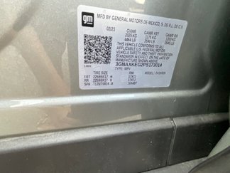 Used 2023 Chevrolet Equinox LT image 1