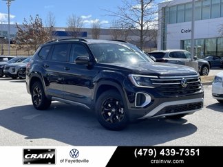 New 2025 Volkswagen Atlas Peak Edition SE image 1