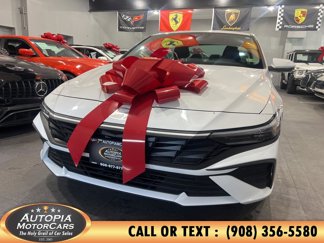 Used 2024 Hyundai Elantra SEL image 1