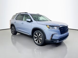 New 2025 Honda Pilot Touring image 1
